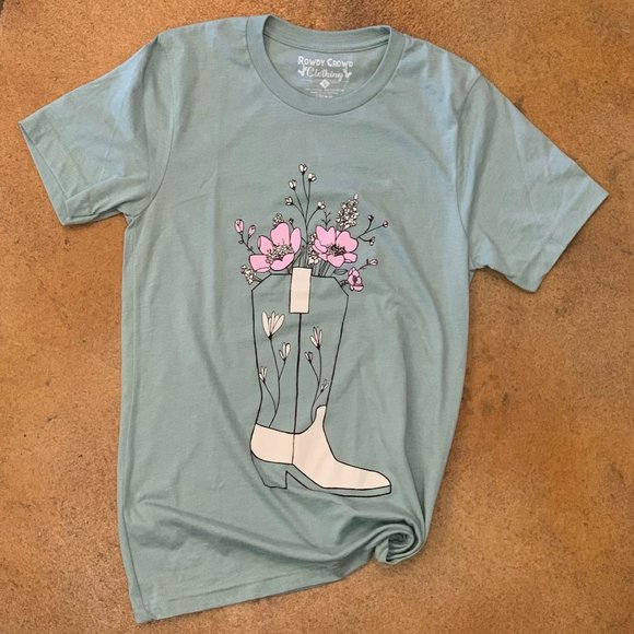 Rowdy Crowd Clothing Tops - Womens Boot w/Flowers T-Shirt